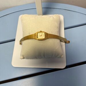 Seiko Women's Vintage Quartz Square Face Gold Tone Watch 1970s New Battery